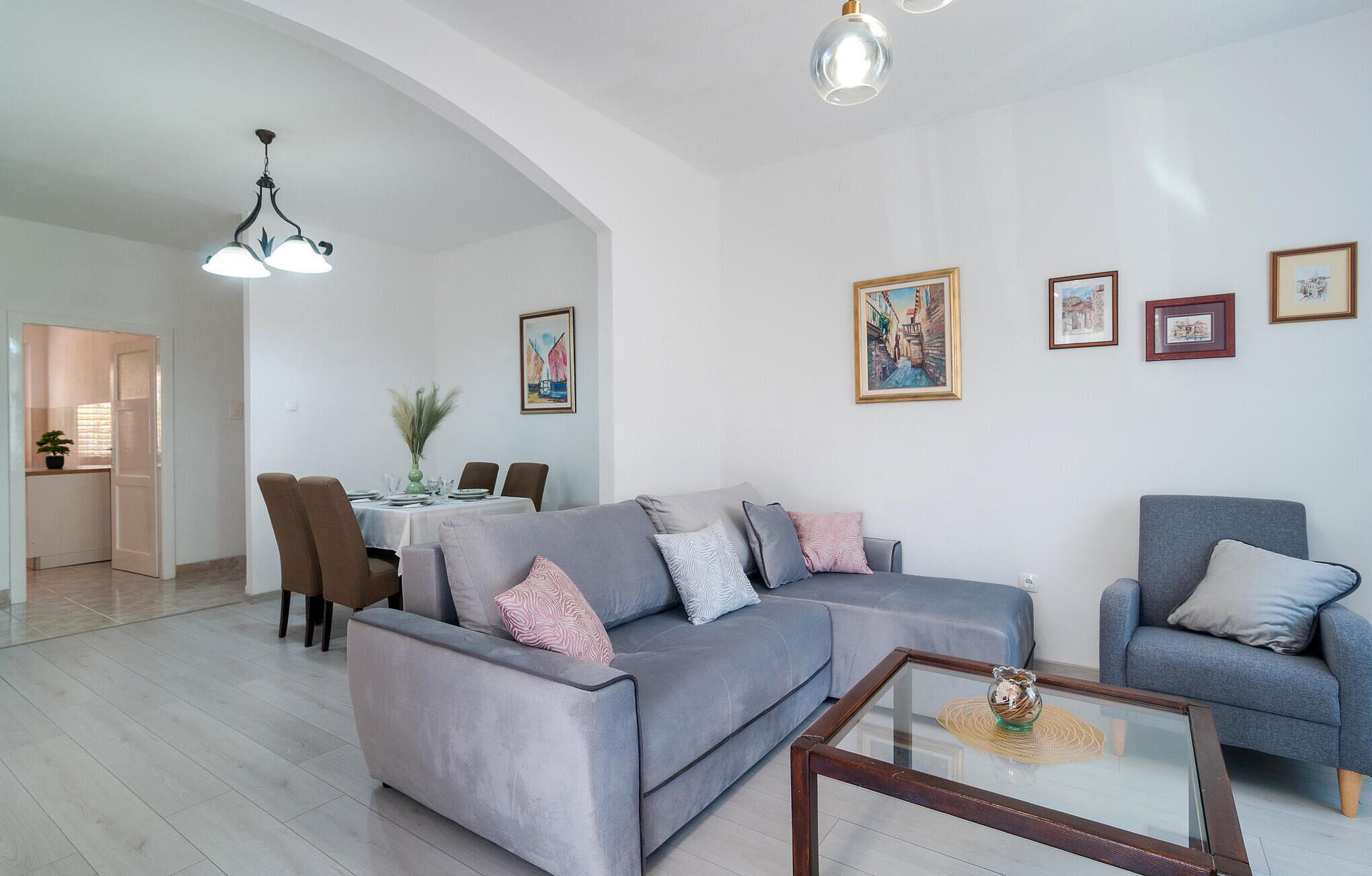 2 Bedroom Beautiful Apartment In Supetar - Supetar