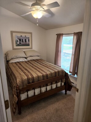 2 bedrooms, free WiFi, bed sheets