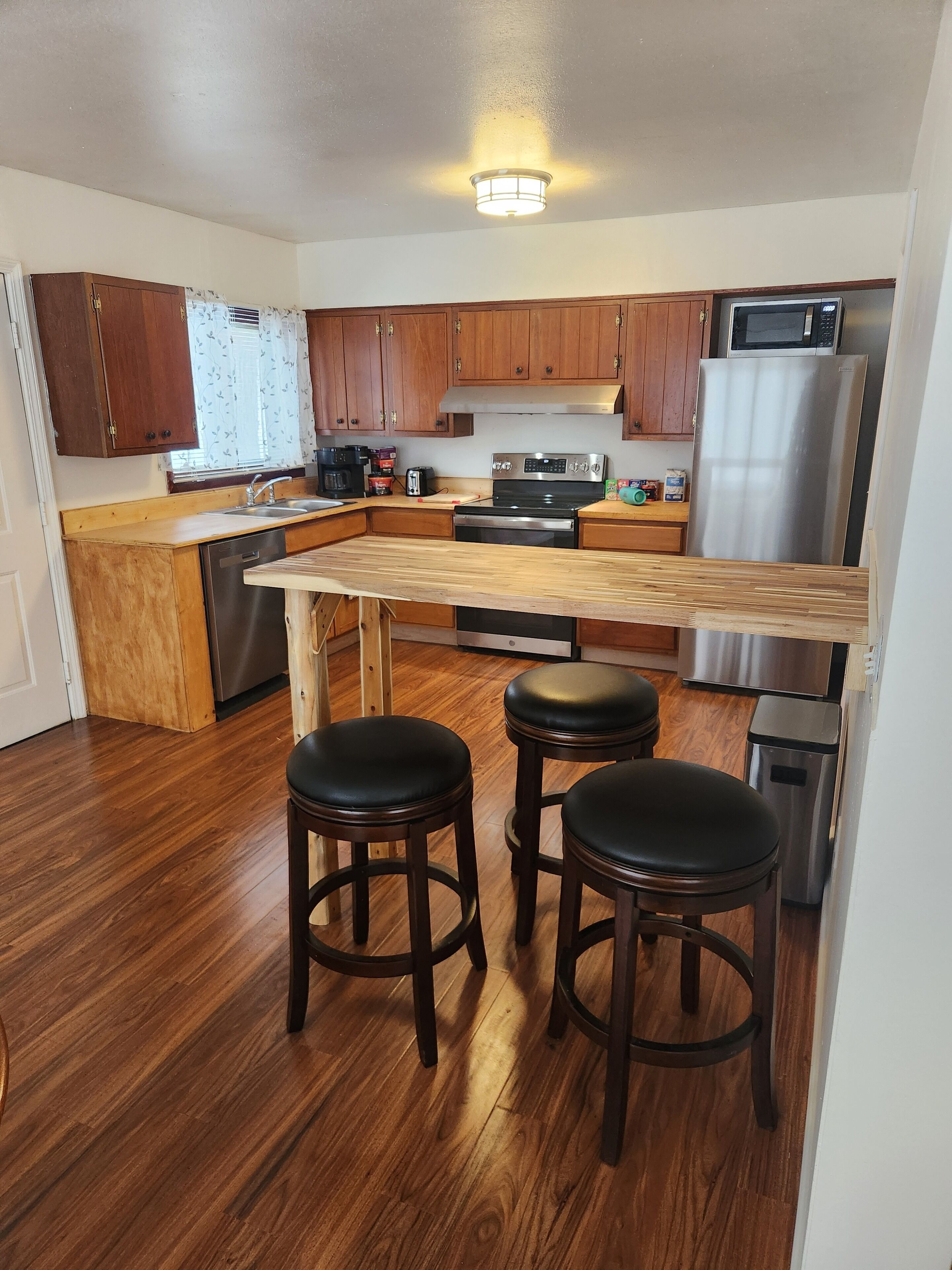 Microwave, oven, dishwasher