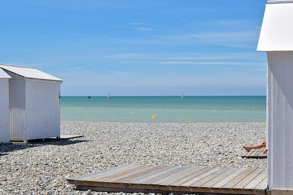 Una playa cerca