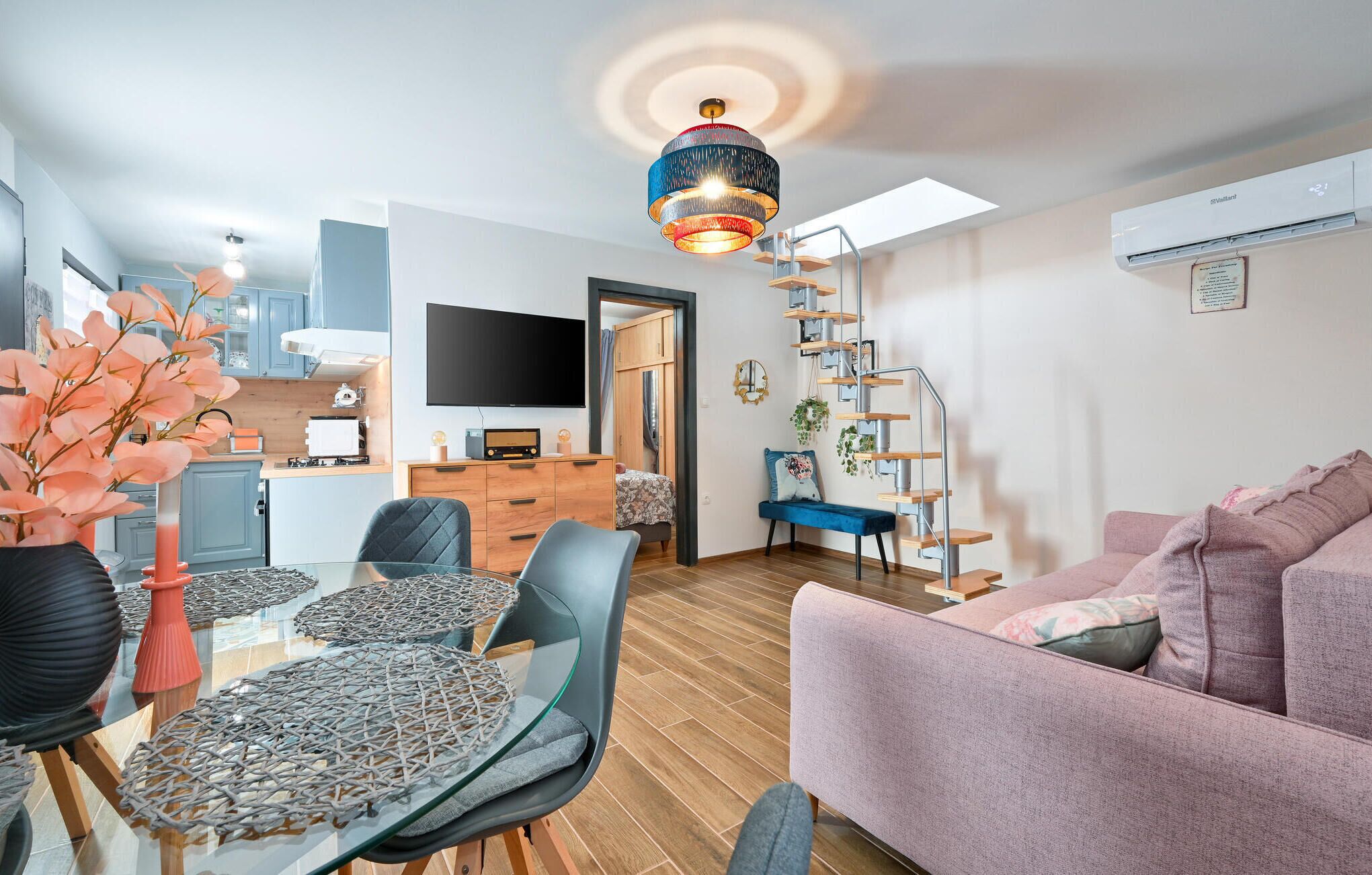 TV connectée, table de tennis de table