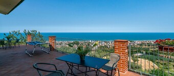 Nice home in Belsito with WiFi