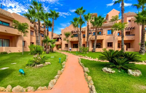 Awesome apartment in Los Alcázares with WiFi