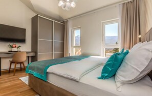 4 habitaciones, cuna de viaje, wifi gratis y ropa de cama 
