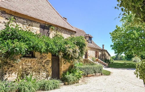 Amazing home in Montferrand-du-Perigor