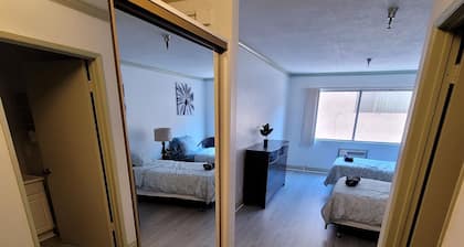 (B11) LA Lovely Double Deluxe Unit