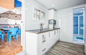 Frigorifero, macchina per tè/caffè