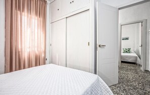 3 camere, culla da viaggio, Wi-Fi gratuito, lenzuola