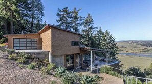 Exterior - Large Stunning New View Inverness Home (inverness, CA)