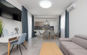 TV - Beautiful home in Vir with sauna (Vir)