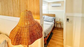 1 dormitorio, tabla de planchar con plancha, cuna de viaje y wifi gratis