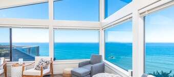Panoramic Ocean Views - Private Beach - Dog Friendly - EV