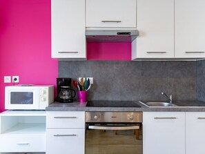 Microwave, oven, coffee/tea maker, toaster