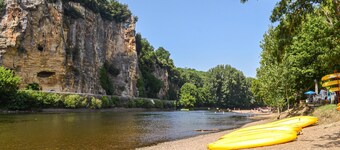 2 bedroom lovely home in Vitrac