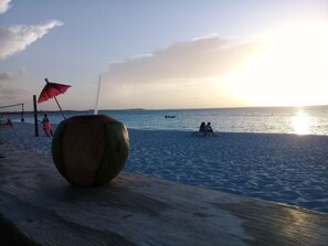 Beach nearby, sun-loungers, beach towels