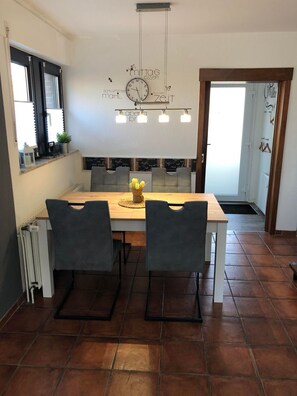 Nicht klassifiziertes Bild, 4 von 16, Schaltfläche