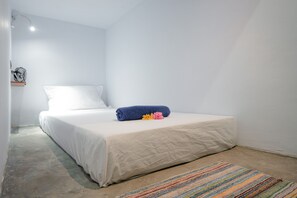 Comfort Shared Dormitory | Cadar kapas Mesir, peralatan tempat tidur premium, busa memori 