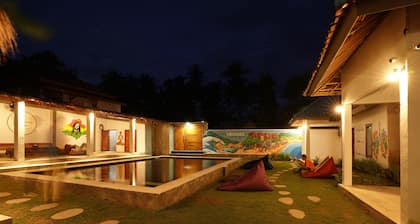 Waiwas Hostel