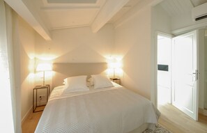 3 bedrooms, iron/ironing board