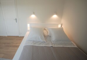 3 chambres, fer et planche à repasser, Wi-Fi gratuit