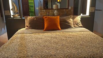 3 slaapkamers, een strijkplank/strijkijzer, gratis wifi, beddengoed