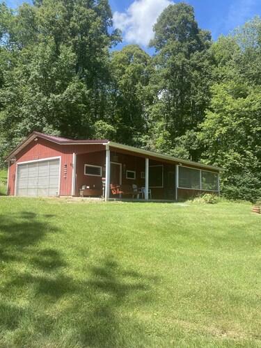 Hunting in groups early fall or a summer family vacation ? this is perfect!