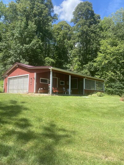 Hunting in groups early fall or a summer family vacation ? this is perfect!