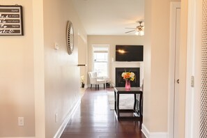 Interior - SPACIOUS HOUSE WITH PLAYROOM (Jacksonville)