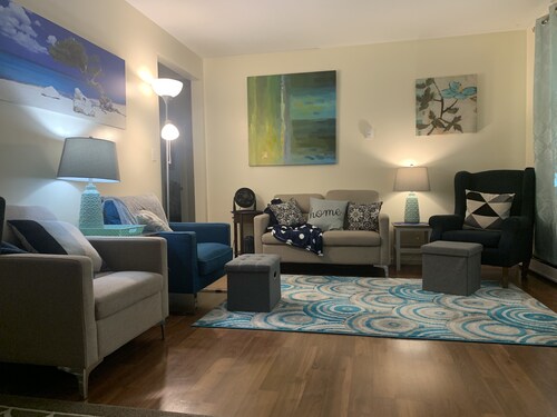 Relaxing - Two Bedroom Suite in Red Deer