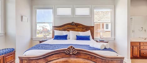 8 habitaciones, internet y ropa de cama