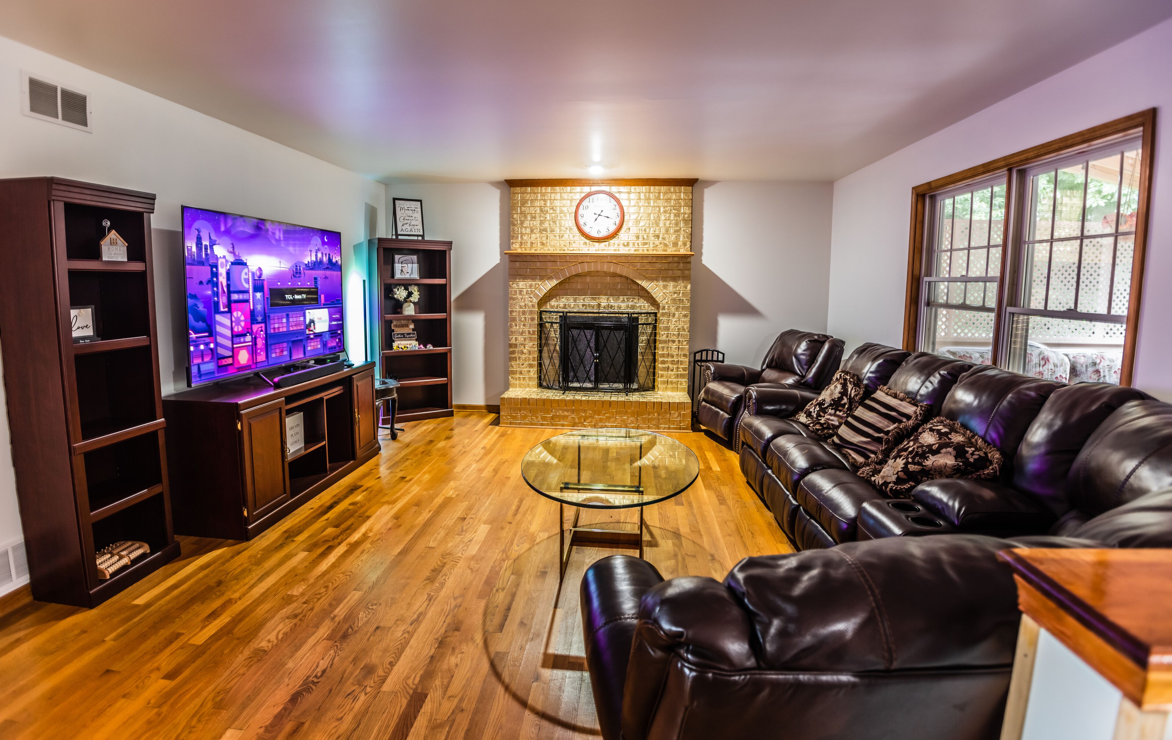 Smart TV, fireplace, foosball, table tennis