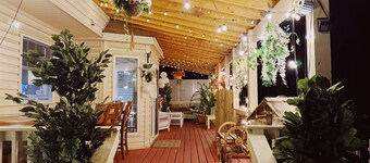 Pocono Escape with huge Pool HOT TUB,GAMEROOM,FIREPIT,near Camelback & Kalahari