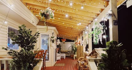 Pocono Escape with huge Pool HOT TUB,GAMEROOM,FIREPIT,near Camelback & Kalahari