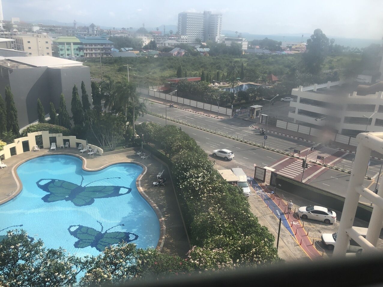 حمّام سباحة خارجي