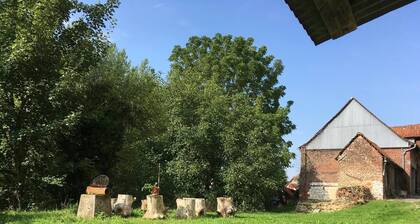 Charming Rustic 2 bedroom annex cottage