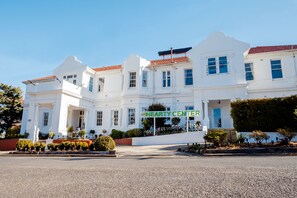 Front of property - Hearty Center (Katoomba)