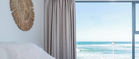 Literie de qualité supérieure, surmatelas, décoration personnalisée