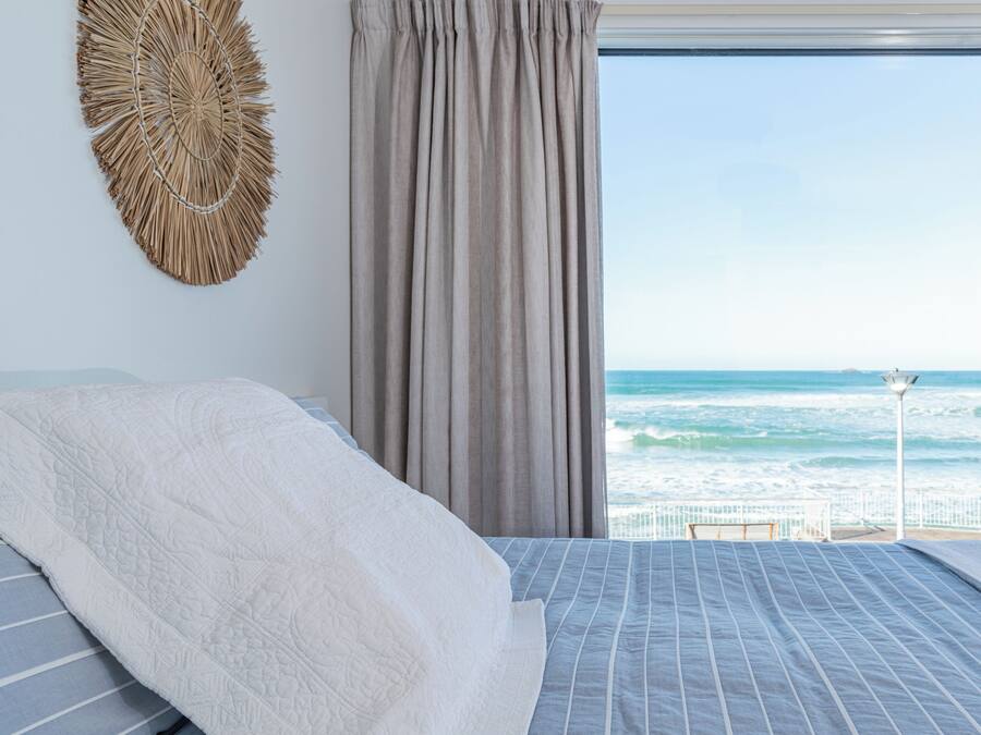 Seprai premium, bantalan ekstra lembut, dan didekorasi berbeda-beda