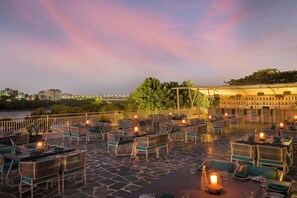 Bar (en el alojamiento)