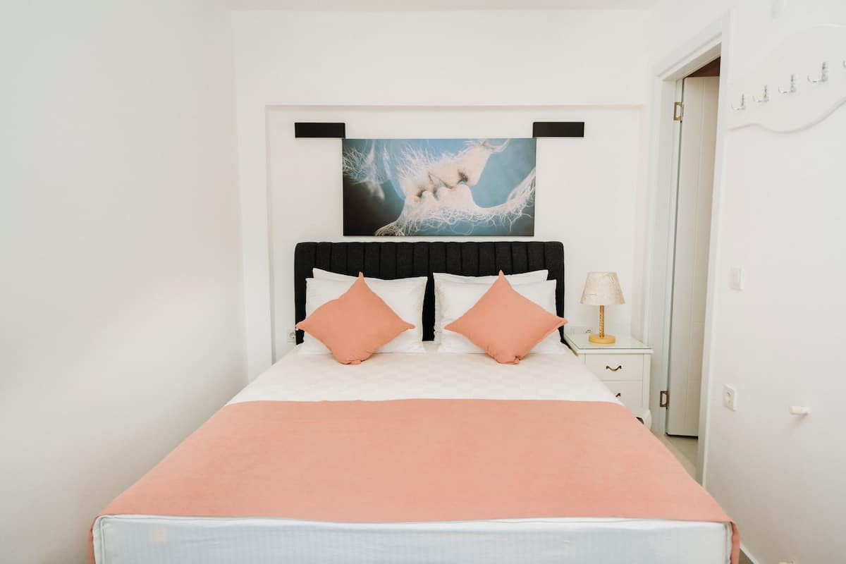 A9-STANDART ODA | Soundproofing, free WiFi, bed sheets