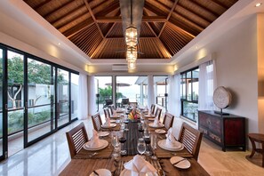 Villa Anahit | Comedor