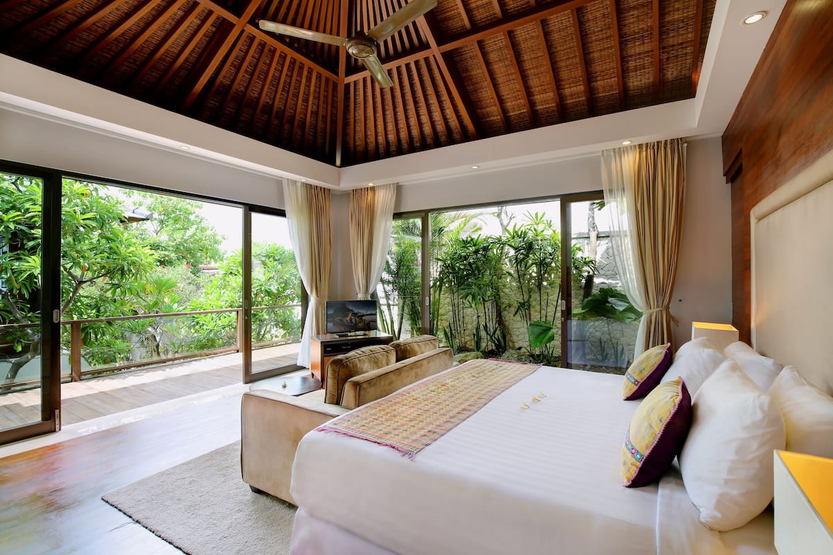 Villa Saujana | Premium bedding, in-room safe, individually decorated