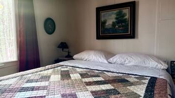 2 bedrooms, bed sheets