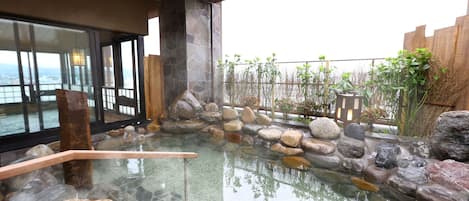 Sauna, spa tub, hot springs