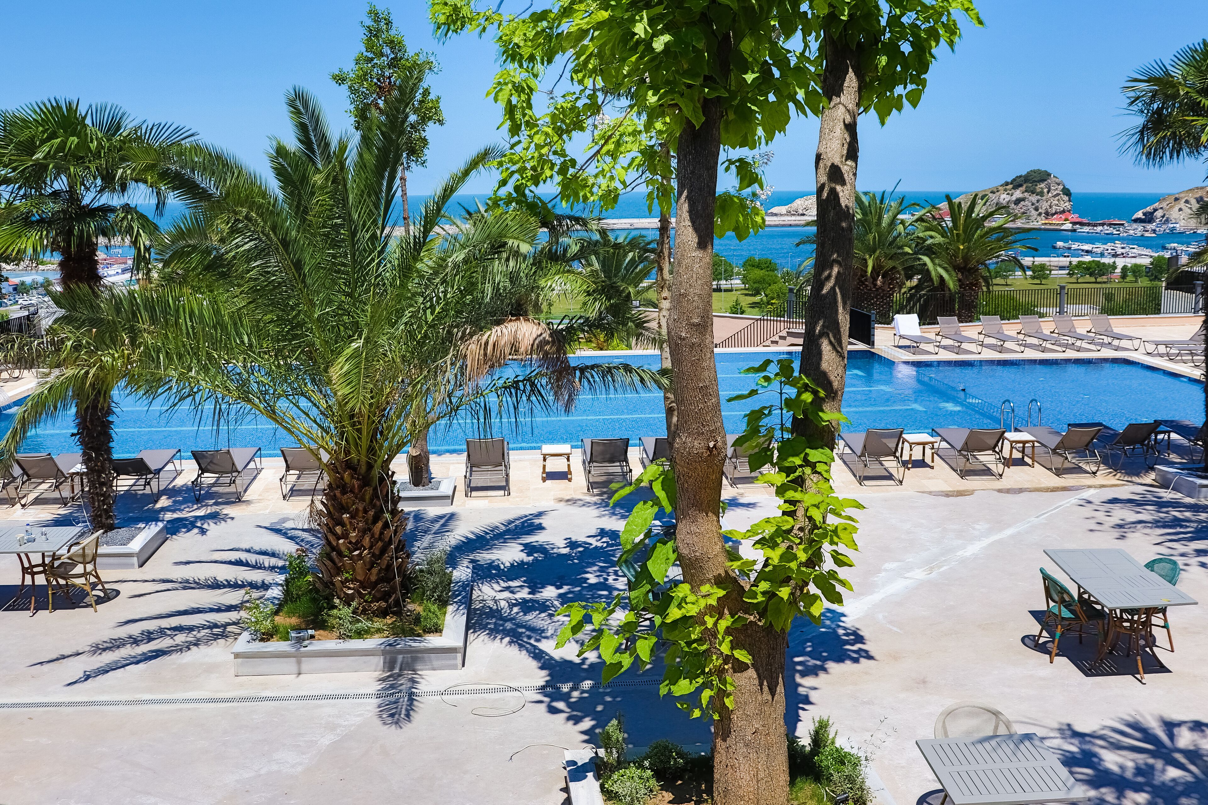 Seasonal outdoor pool