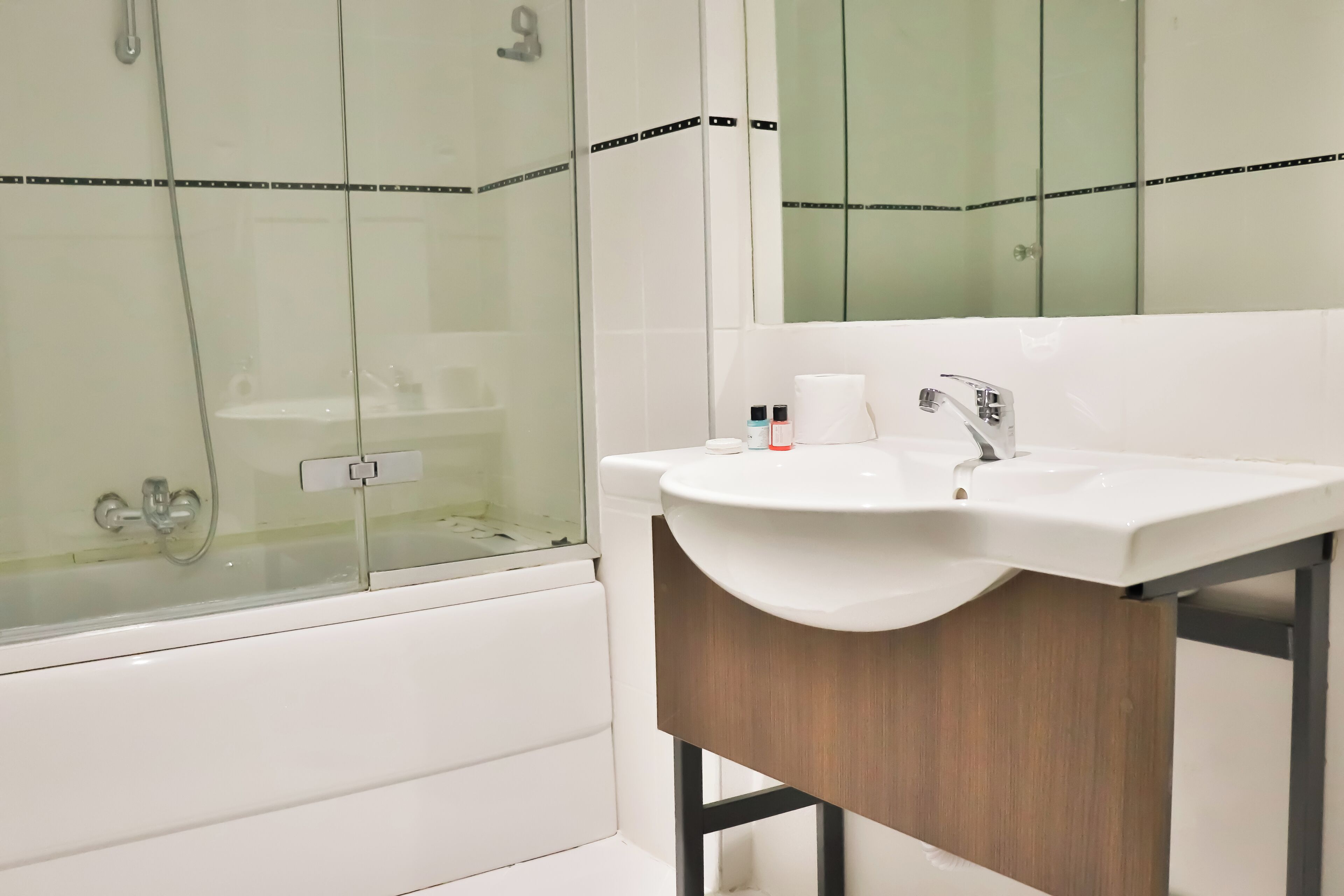 免費梳洗用品、風筒、浴袍、拖鞋