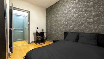 2 chambres, fer et planche à repasser, Wi-Fi, draps fournis