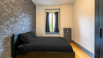 2 slaapkamers, een strijkplank/strijkijzer, wifi, beddengoed