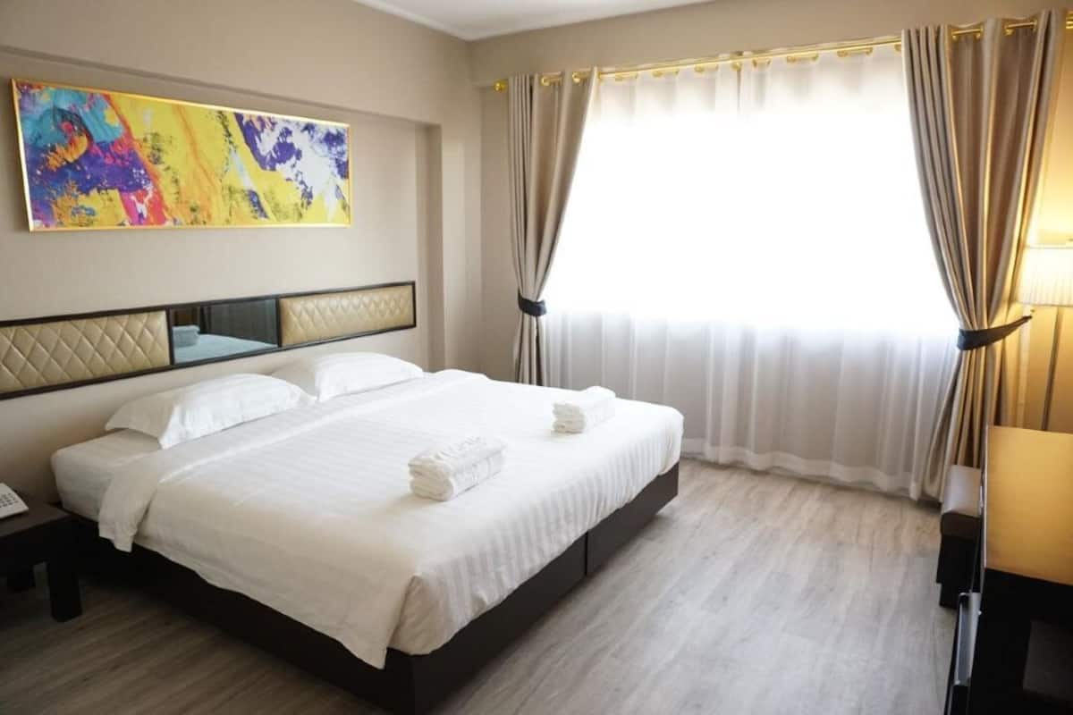 Deluxe Double Room | Free WiFi