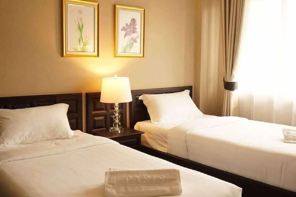 Minibar, bàn, truy cập Internet không dây miễn phí, bộ trải giường